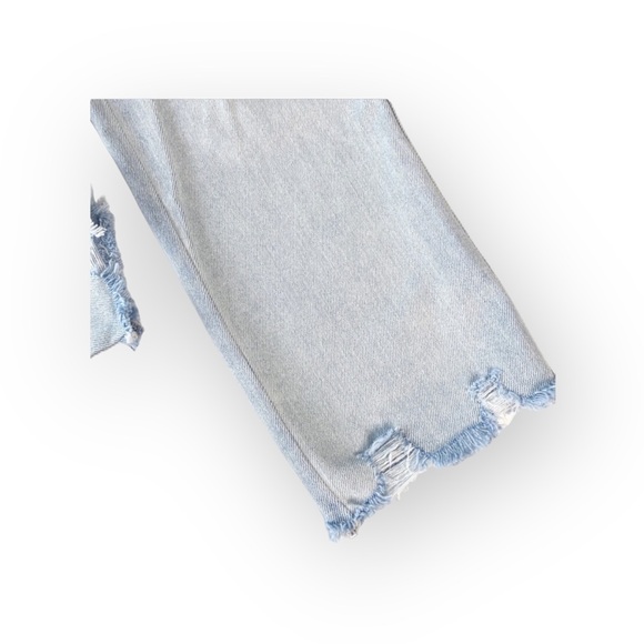 new 7 For All Mankind ® ㋛ Luxe Edie Destroy Rip Knee Crop Jeans ㋛ Vintage Cloud - Picture 10 of 16